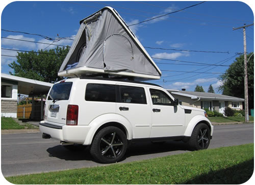 Hard shell roof tent